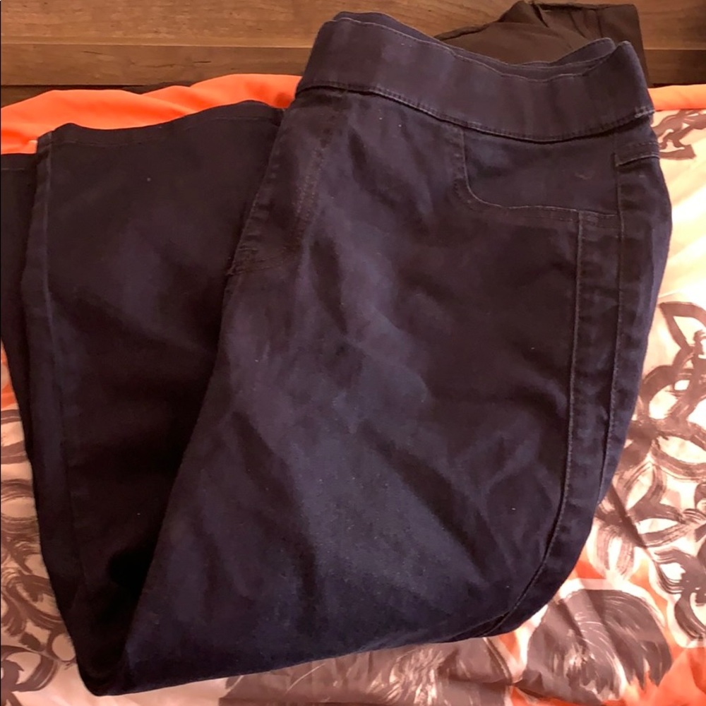 avenue pull on capri jeggings